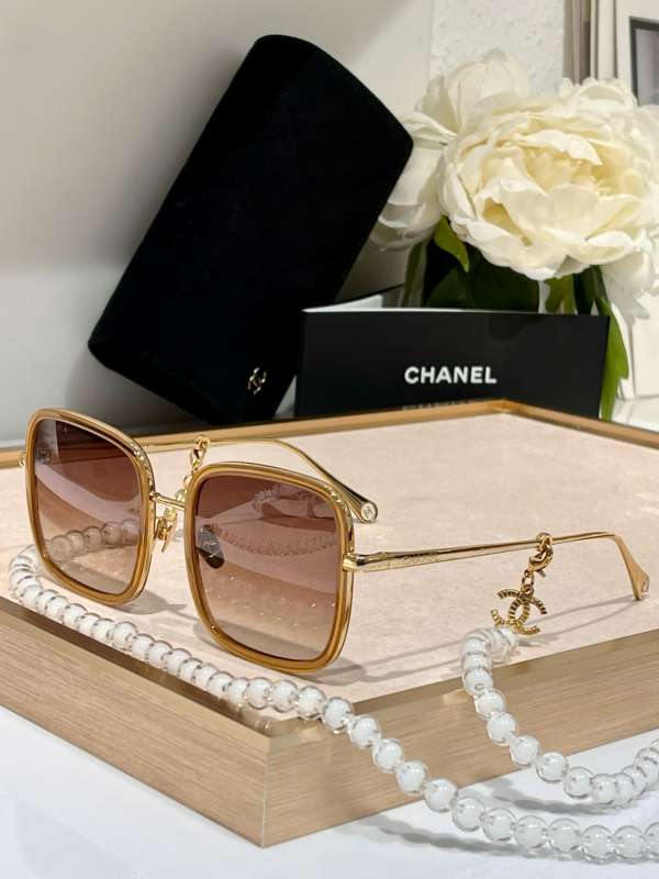 Picture of Chanel Sunglasses _SKUfw56677959fw